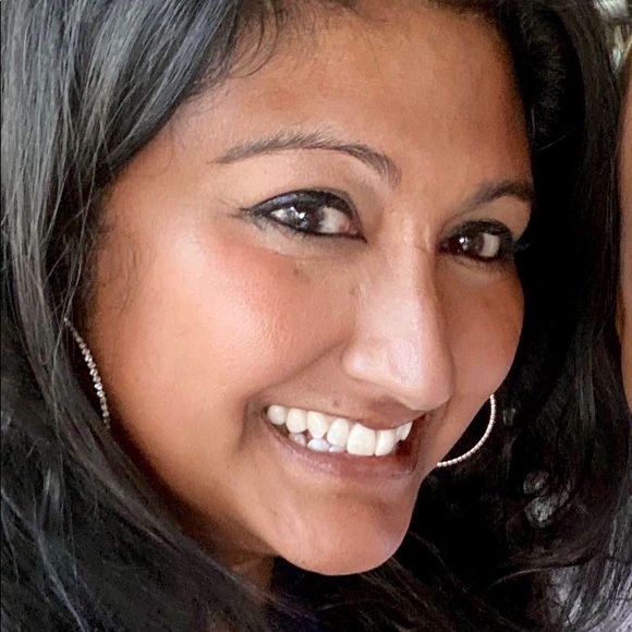 Meet your Posher, Anita - Picture 7 of 9